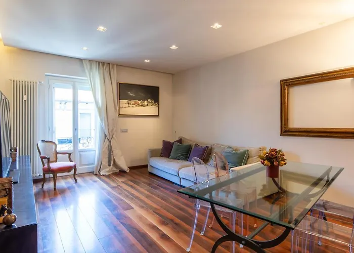 Porta Venezia- Design , 2-Bedrooms, Netflix, Wifi